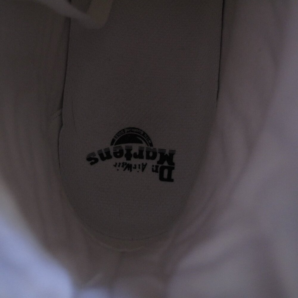 DR. MARTENS Combs White Boots NWT - Picture 10 of 11